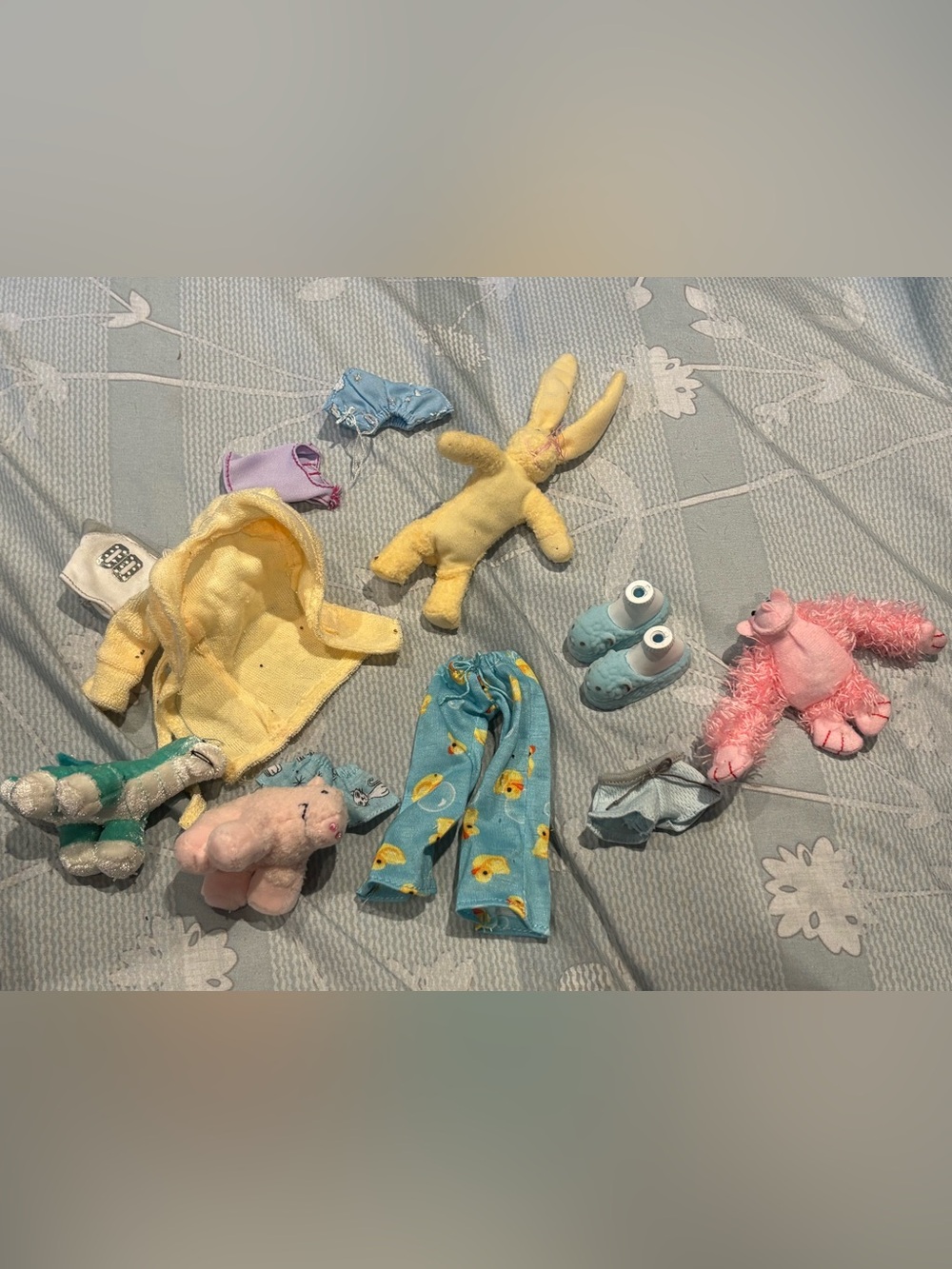 Bratz Slumber party assorted accessories
